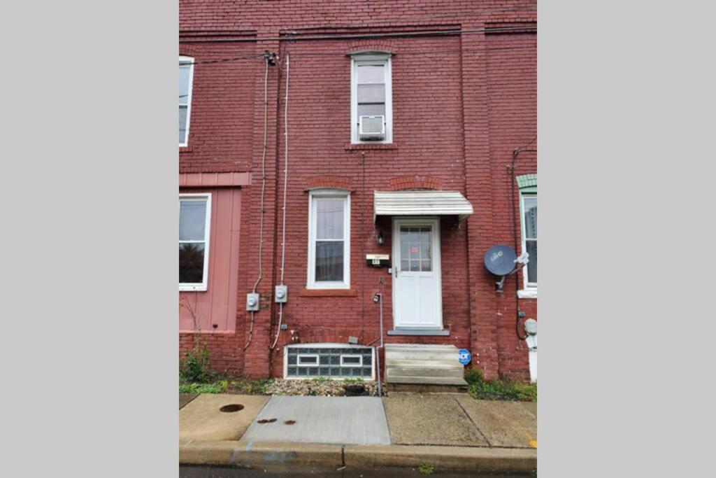 Nice And Cozy Home For A Business Or Family Stay. Johnstown Exterior photo